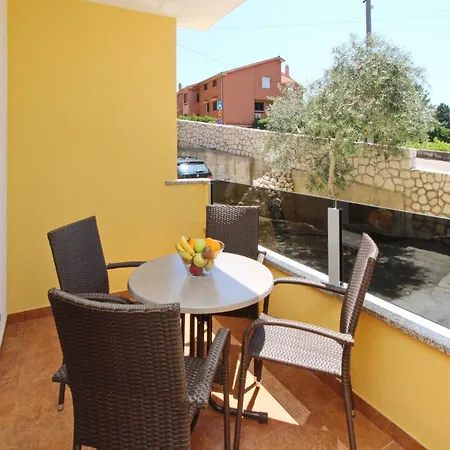 Sunshine Residence Baska 3* باشْكا