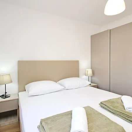 Guest house Sunshine Residence Baska