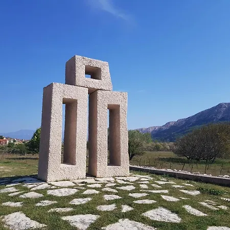 Guest house Sunshine Residence Baska
