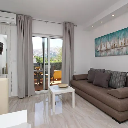 Gasthof Sunshine Residence Baska 3*