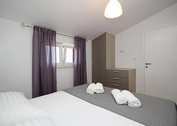 Sunshine Residence Baska Gasthof