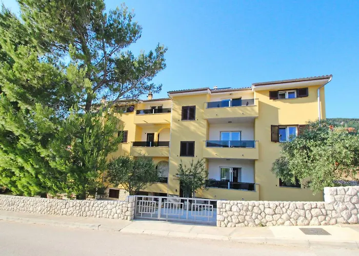 Sunshine Residence Baska 3*