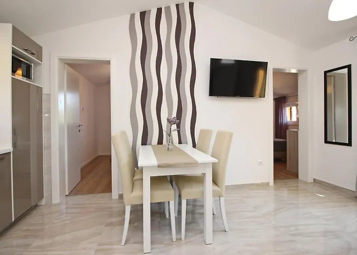 Sunshine Residence Baska Gasthof