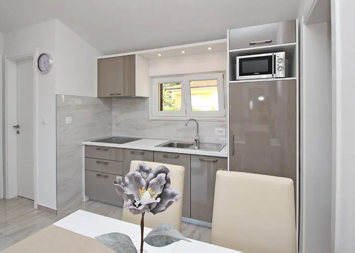 Gasthof Sunshine Residence Baska 3*